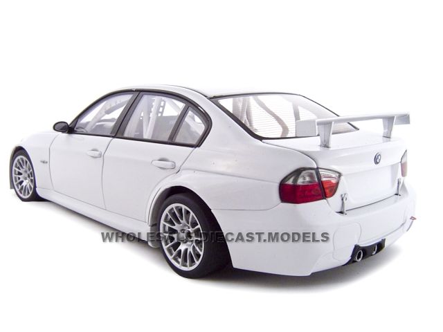 BMW 320 Si WTCC 2006 PLAIN WHITE 118 DIECAST AUTOART  