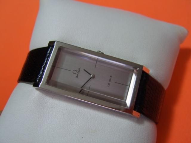 FABULOUS NOS 1970S OMEGA DE VILLE RECTANGULAR MANUAL  