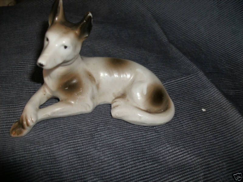 GREAT VINTAGE DOG FIGURINE JAPAN (WOLFHOUND?) NICE  