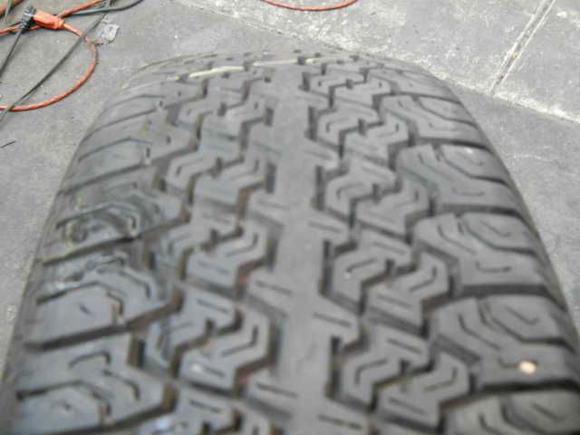 ONE GOODYEAR TIRE 175/70/13 T METRIC 82S P175/70/R13 7/32 TREAD  