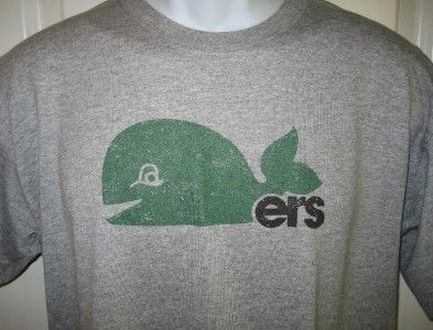 Hartford WHALERS Pucky Logo Throwback T Shirt Large  