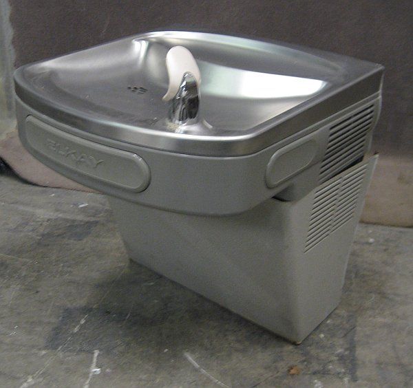 Elkay EZFSTL8 1A Wall Mount Drinking Water Fountain  