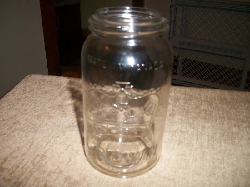 ANTIQUE CANNING JAR CROWN MASON JAR CANADA 1932 MINT  