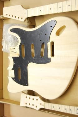 UNFINISHED STRAT & MANDOLIN DOUBLE NECK ELECTRIC GUITAR LUTHIER KIT 