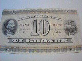 rare 1950s Denmark circulated 10 (TI) kroner banknote  
