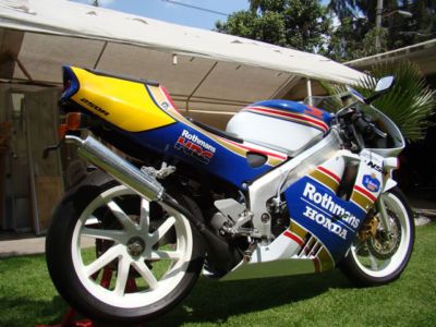 HONDA NSR 250 SP MC28 ROTHMANS only 421 miles MC 28