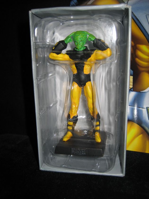  the figure is in original box and has never