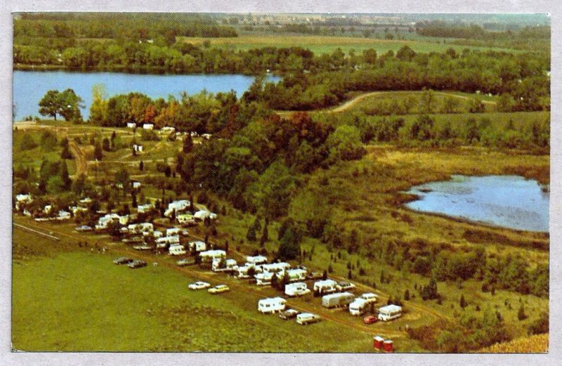   MILLS RESORT CAMPGROUND   HOWE, INDIANA   TRAVEL TRAILERS, RVs  