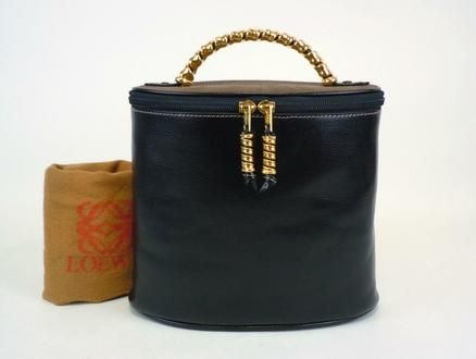 AUTHENTIC LOEWE BLACK LEATHER HAND BAG MADE SPAIN PURSE  