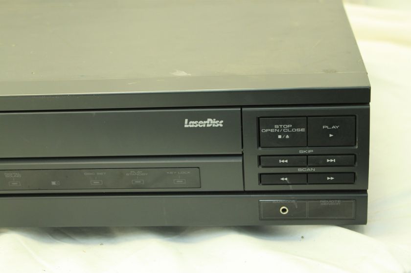 Pioneer CLD V2400 Laser Disc CD Player Laserdisc English Spanish Audio 