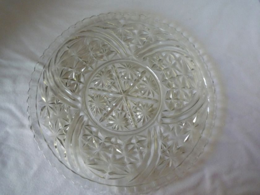 VINTAGE PRESSED GLASS PLATTER/ CAKE PLATE  