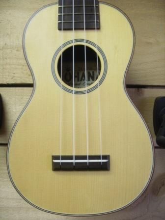 Ohana SK75R Solid Spruce/Rosewood Soprano Ukulele £139.99