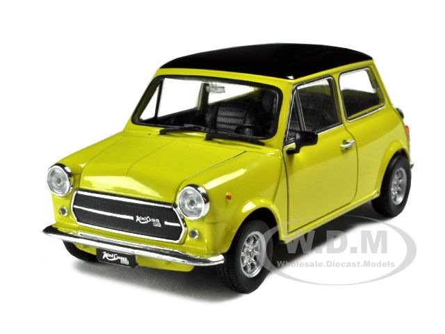 OLD MINI COOPER 1300 YELLOW 124 DIECAST CAR MODEL  