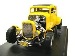  Graffitti Movie 1932 Ford Deuce Coupe 1/18 Diecast ModelCar yellow