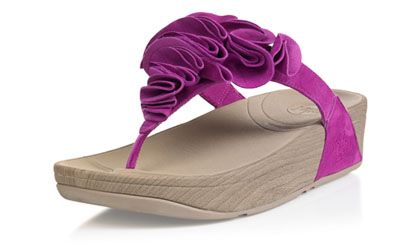   FitFlop sculpting shoes fashionable Flip Flop Cosmic Fuchsine  