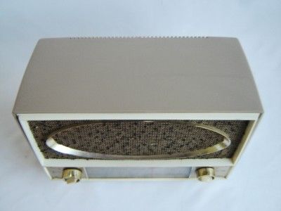 Vintage Zenith Automatic Frequency Control FM/AM Radio  