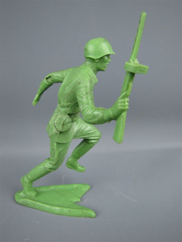 Vintage MARX ARMY SOLDIER #4 Plastic Toy Figurine  