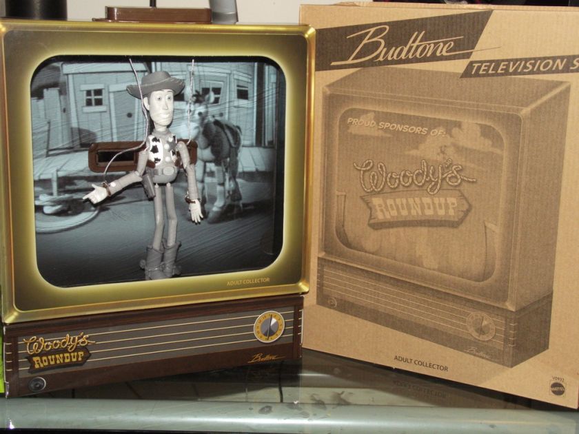 2011 D23 DISNEY TOY STORY WOODY BUDTONE TELEVISION SET  