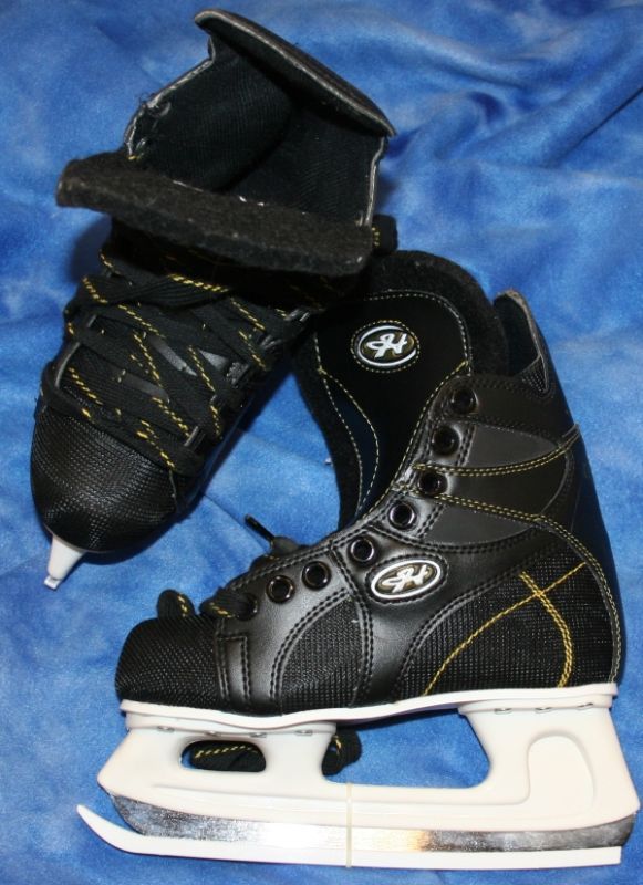 HESPELER Ice Hockey Skates Youth / Junior 3 NEW  