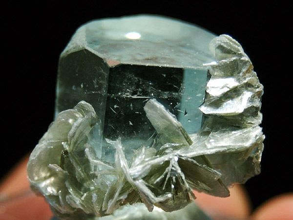 70 ct Water Clear Aquamarine w/Mica, Nagar Pakistan AQ  