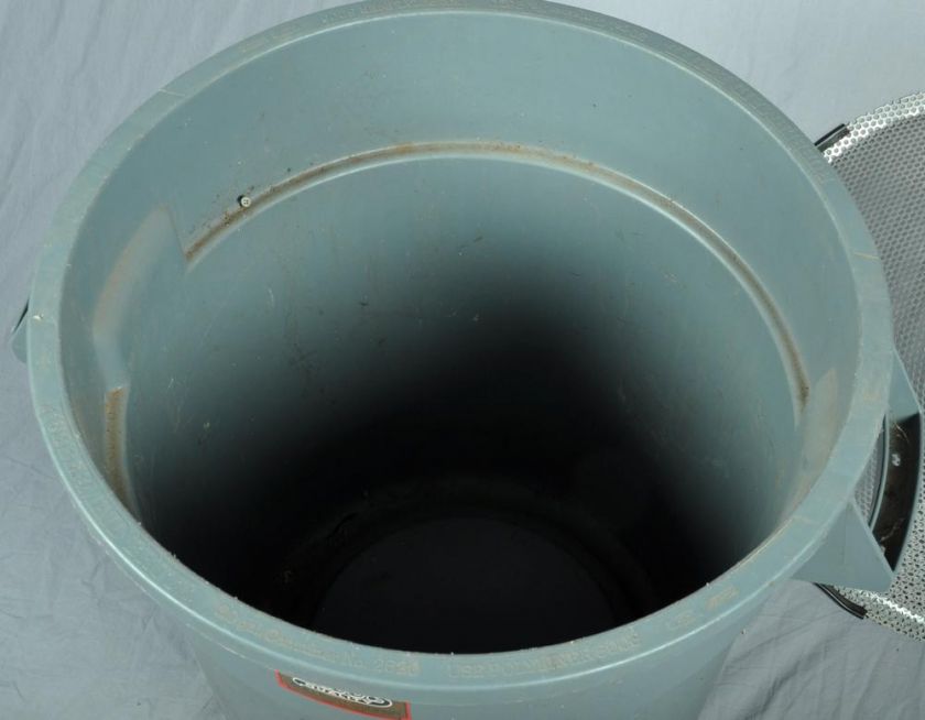 ROOT Beekeeping Supplies 20Gal Container wStrainer  