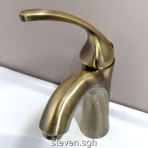 Antique Brass Bathroom Basin Faucet Mixer Tap A520  